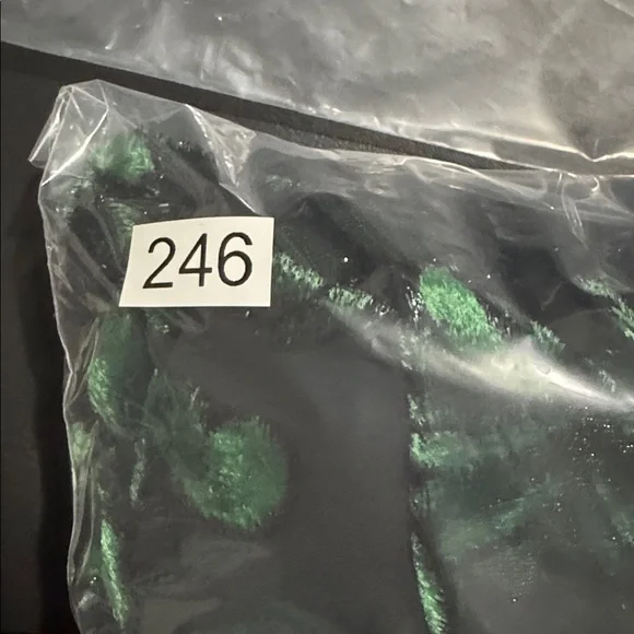 Alice + Olivia Black and Green Mini Dress - Picture 15 of 15